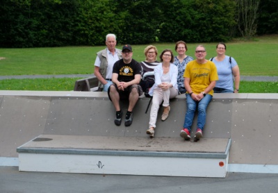 Manfred Sielemann, Joachim Glück, Regina Schirner, Ellen Enslin, Cornelia Scheer, Torsten König, Anja Utterodt, von lonks nach rechts