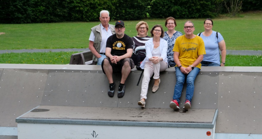 Manfred Sielemann, Joachim Glück, Regina Schirner, Ellen Enslin, Cornelia Scheer, Torsten König, Anja Utterodt, von lonks nach rechts